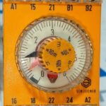 (LOT OF 2) SCHLEICHER SZA 521 ELECTROMECHANICAL TIMER AND SWITCHING RELAY SZA521
