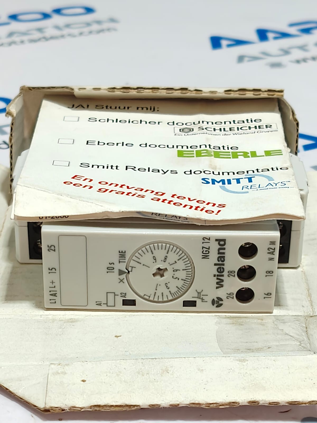 57-8376.jpg